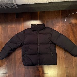 SOLD OUT BRAND NEW TNA Mega Puff Size S